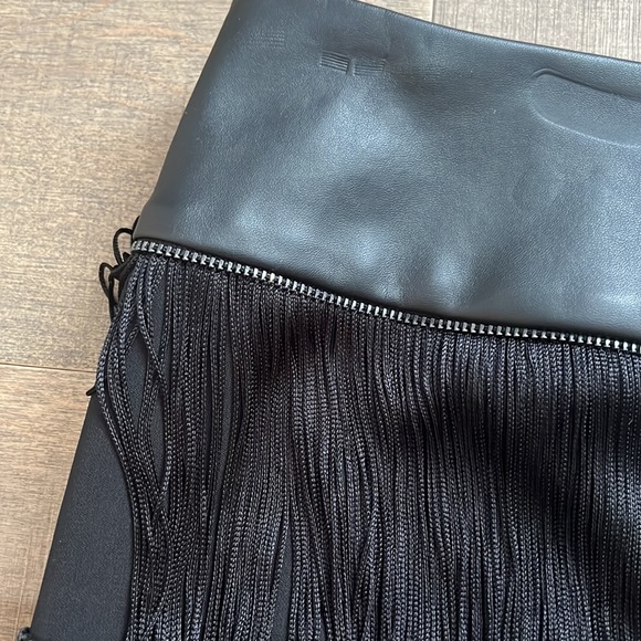 Unique fringe leather skirt - Picture 2 of 5